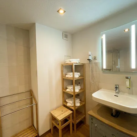 No12 Mit Zwei Schlafzimmern Und Wohnkueche 크베들린부르크