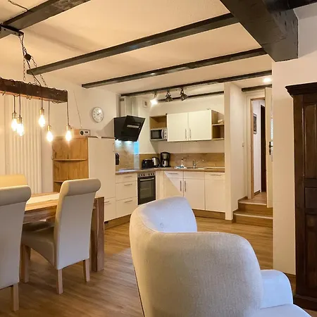 No12 Mit Zwei Schlafzimmern Und Wohnkueche Apartment *