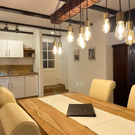 Apartment No12 Mit Zwei Schlafzimmern Und Wohnkueche Quedlinburg